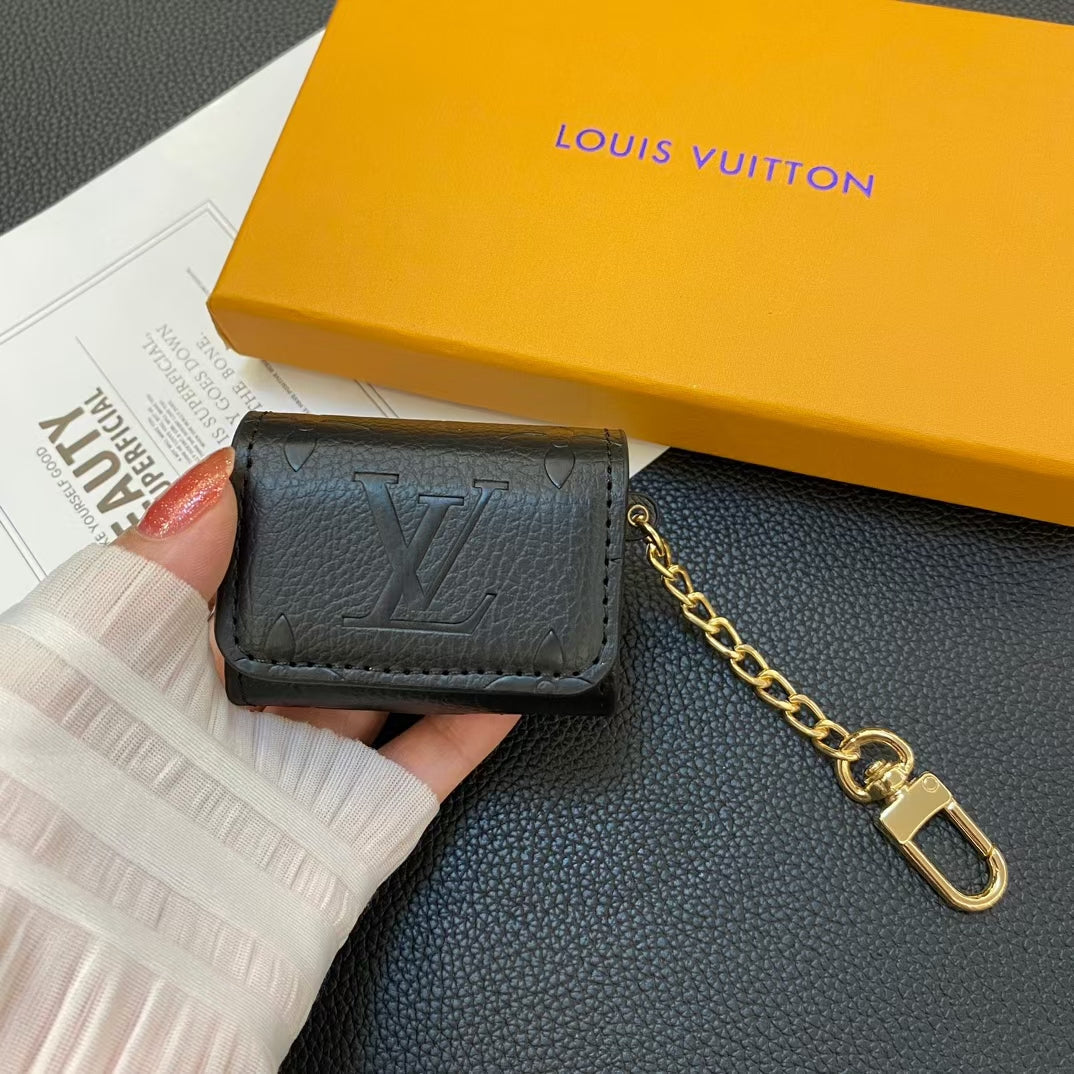 Luxury LV Monogram AirPods Case – Stylish Chain Design in Multiple Colors - 画像 (4)