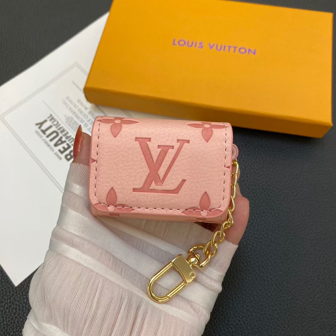 Luxury LV Monogram AirPods Case – Stylish Chain Design in Multiple Colors - 画像 (8)