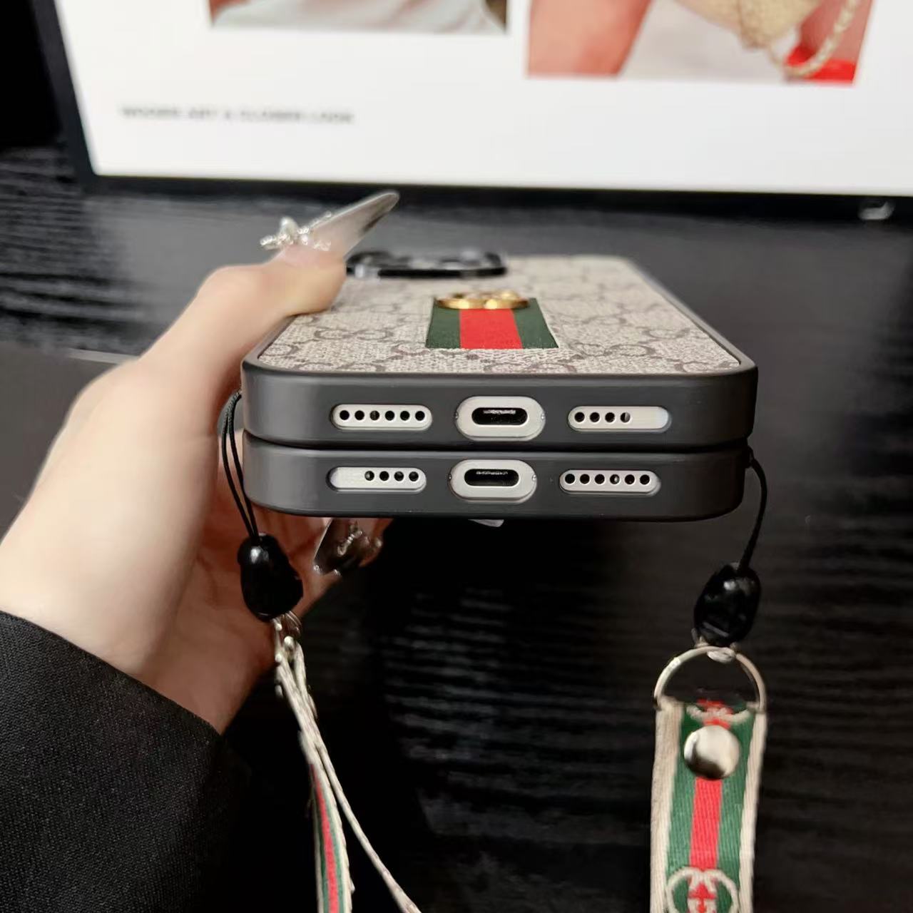 Designer-Inspired Monogram Stripe iPhone Case with Wrist Strap - 画像 (6)