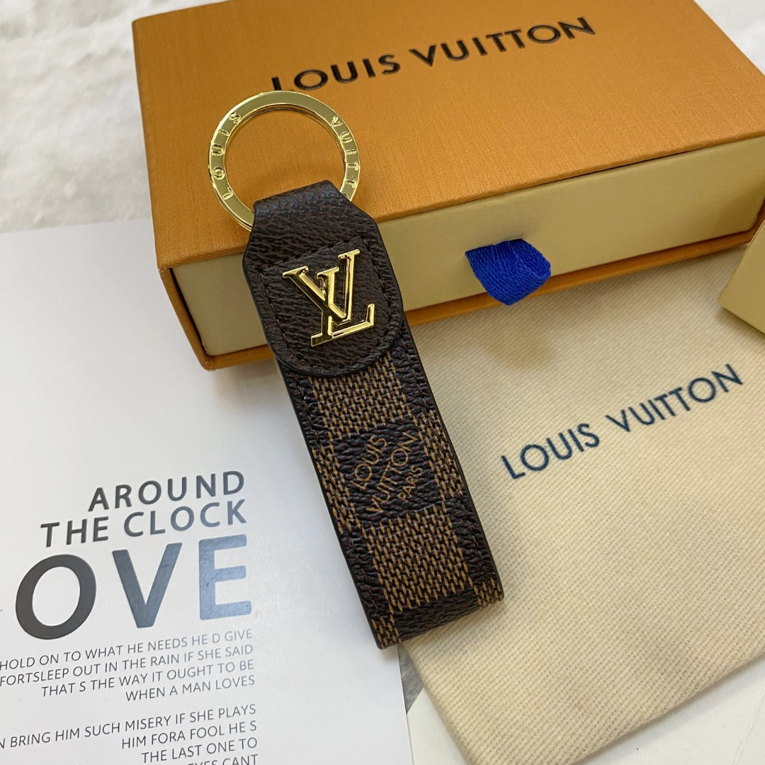 LV Monogram Keychain Collection – Luxury Designer Keyring Accessories - 画像 (10)