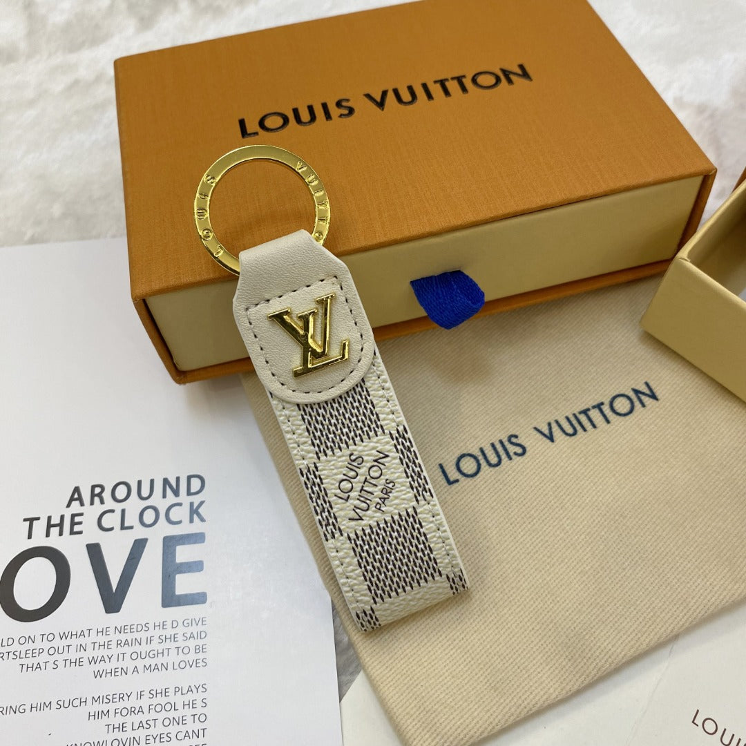 LV Monogram Keychain Collection – Luxury Designer Keyring Accessories - 画像 (13)