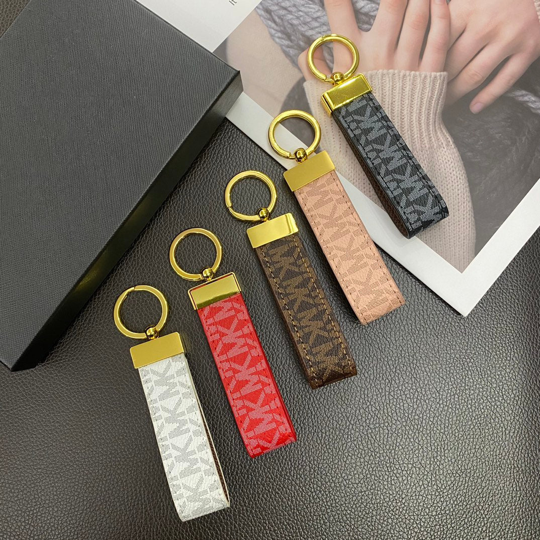 MK Premium Keychain – Fashionable Designer Accessory - 画像 (8)
