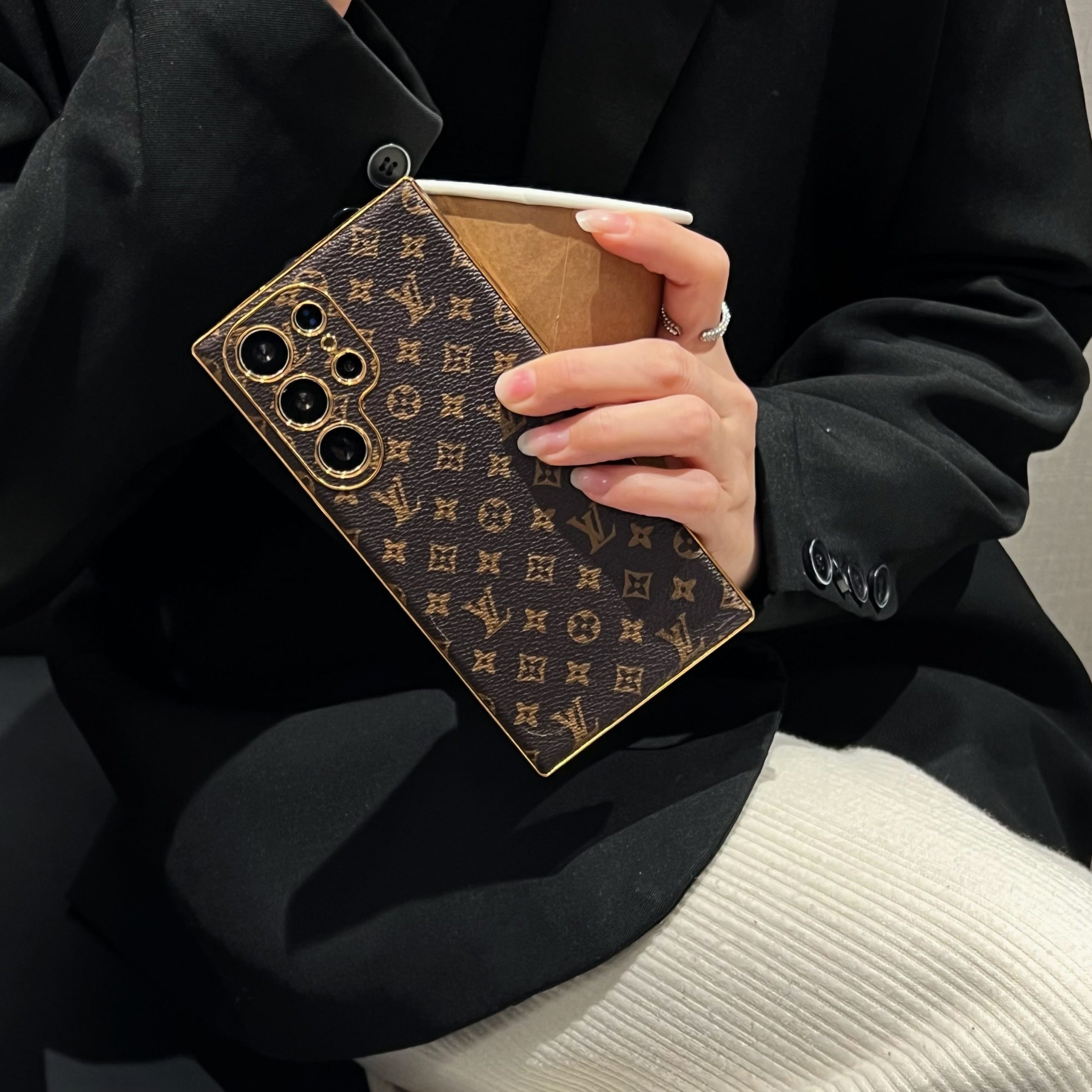 Luxury LV GG Monogram Samsung Case – Elegant & Protective - 画像 (6)