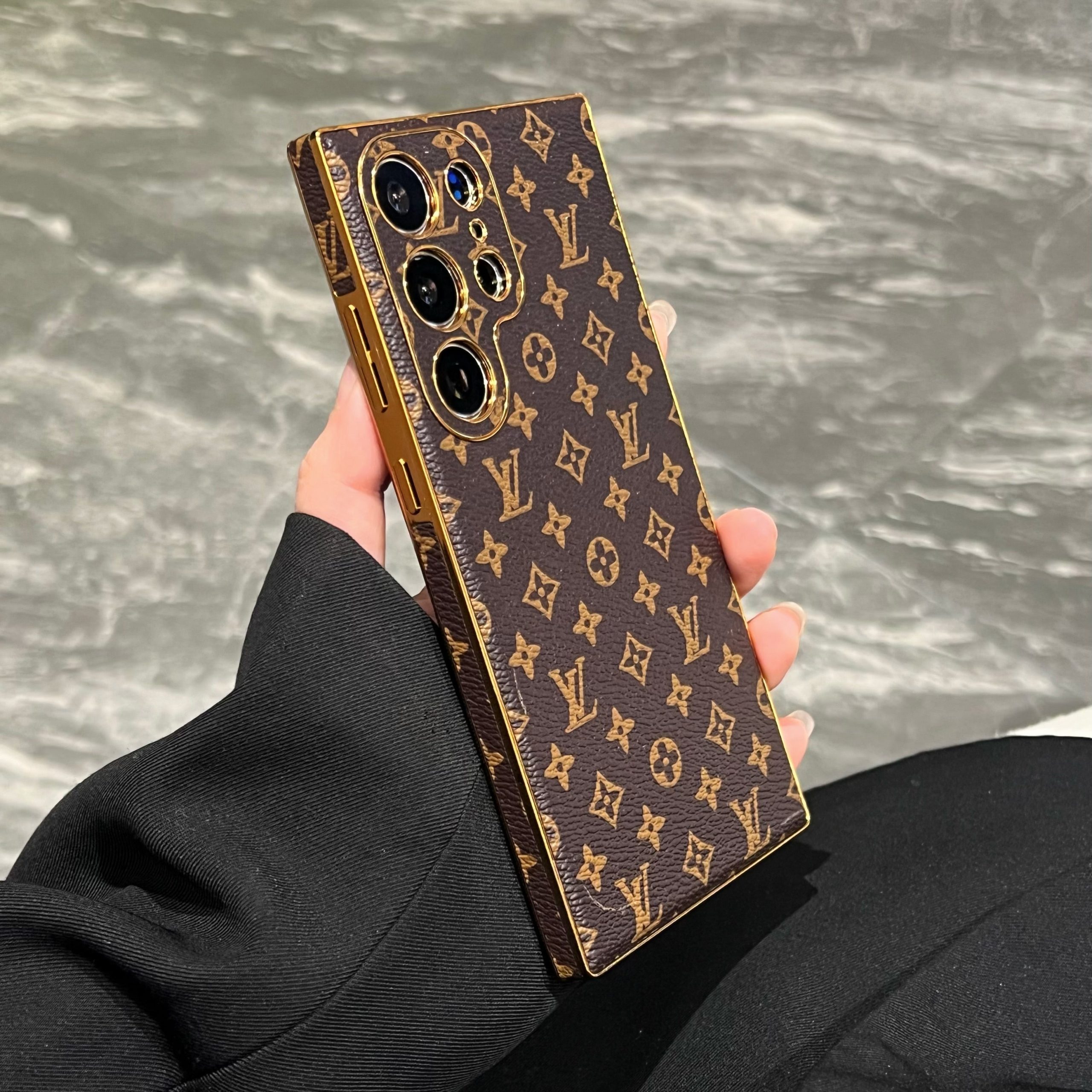 Luxury LV GG Monogram Samsung Case – Elegant & Protective - 画像 (7)
