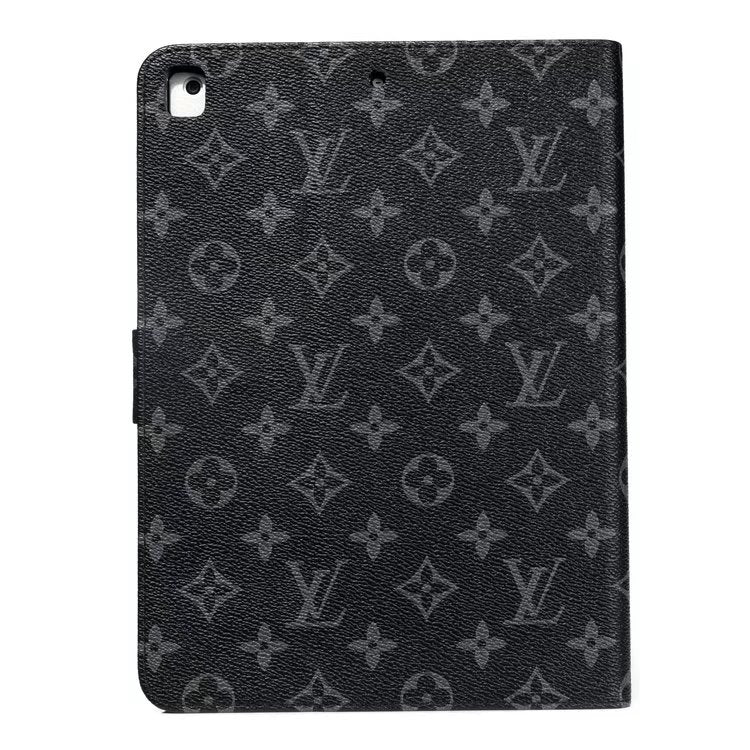Trendy Luxury LV Monogram iPad Case with Card Holder - 画像 (11)