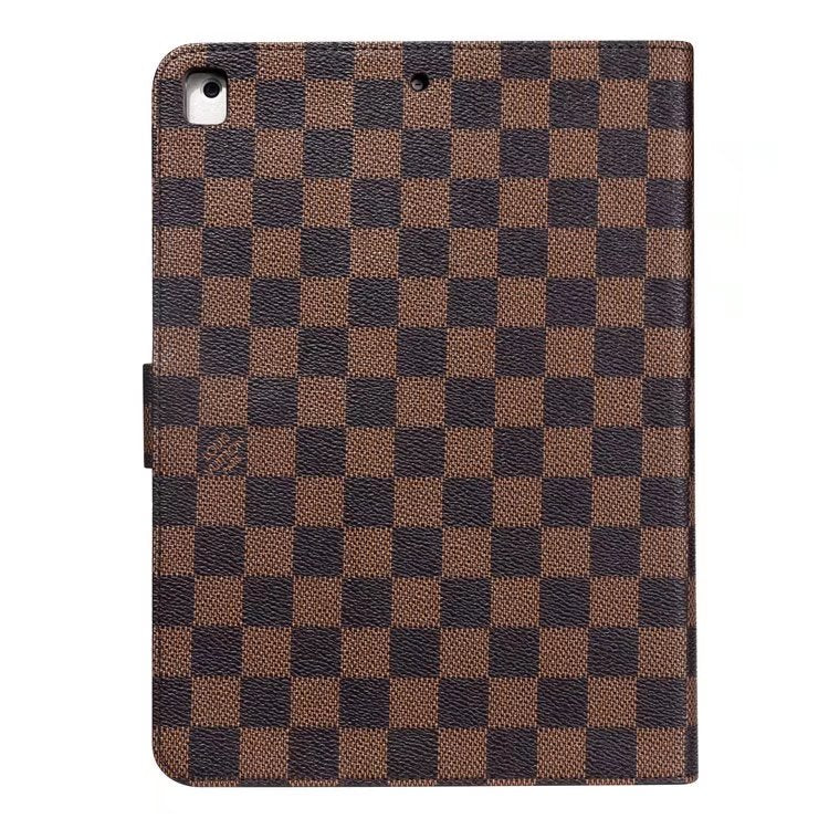Luxury LV Damier iPad Case with Card Holde - 画像 (5)