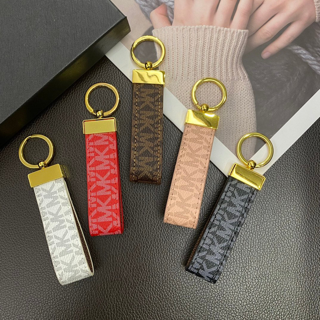 MK Premium Keychain – Fashionable Designer Accessory - 画像 (2)